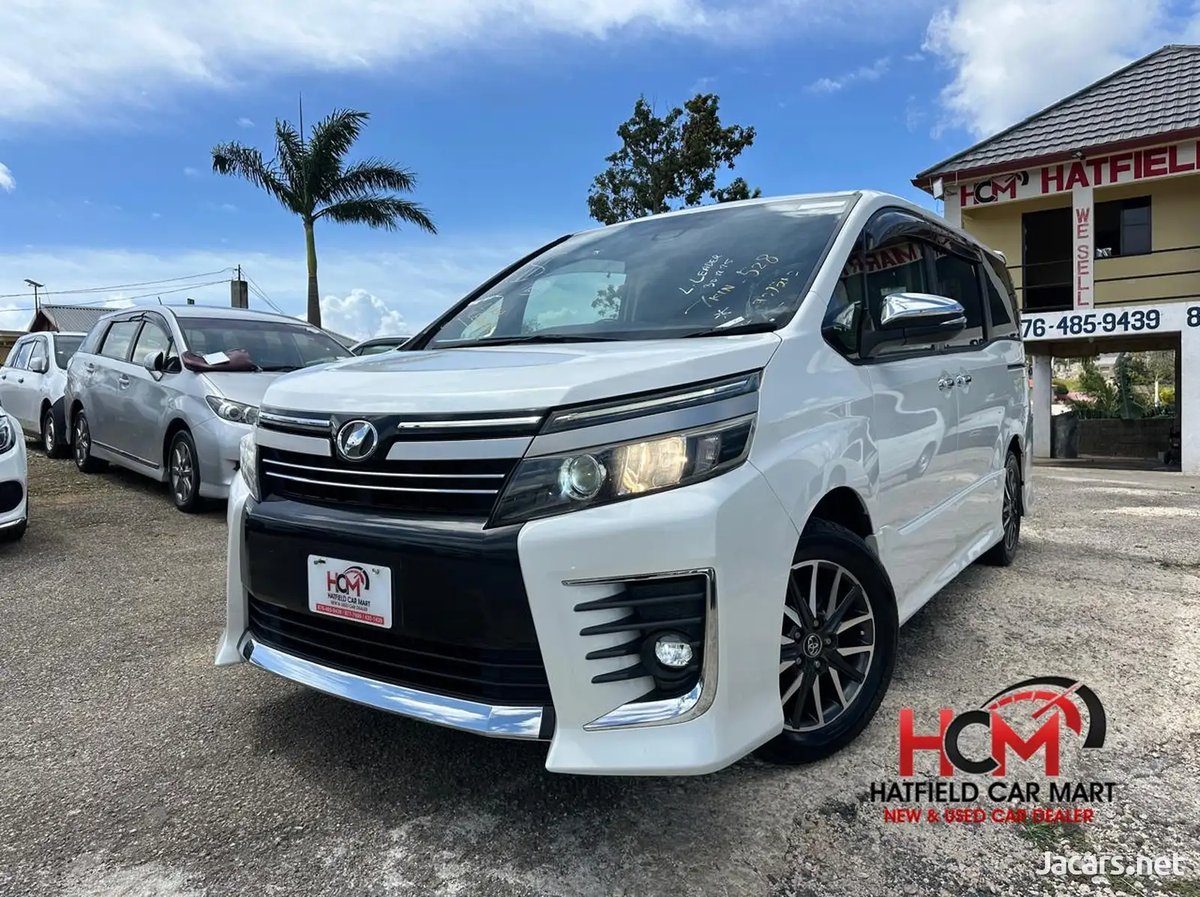 2016 TOYOTA Voxy
