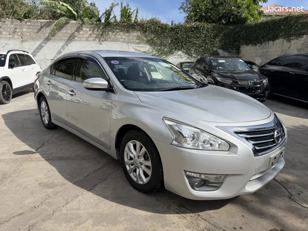 NISSAN Teana