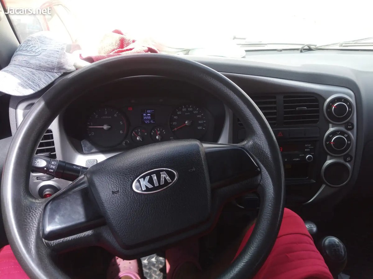 KIA K