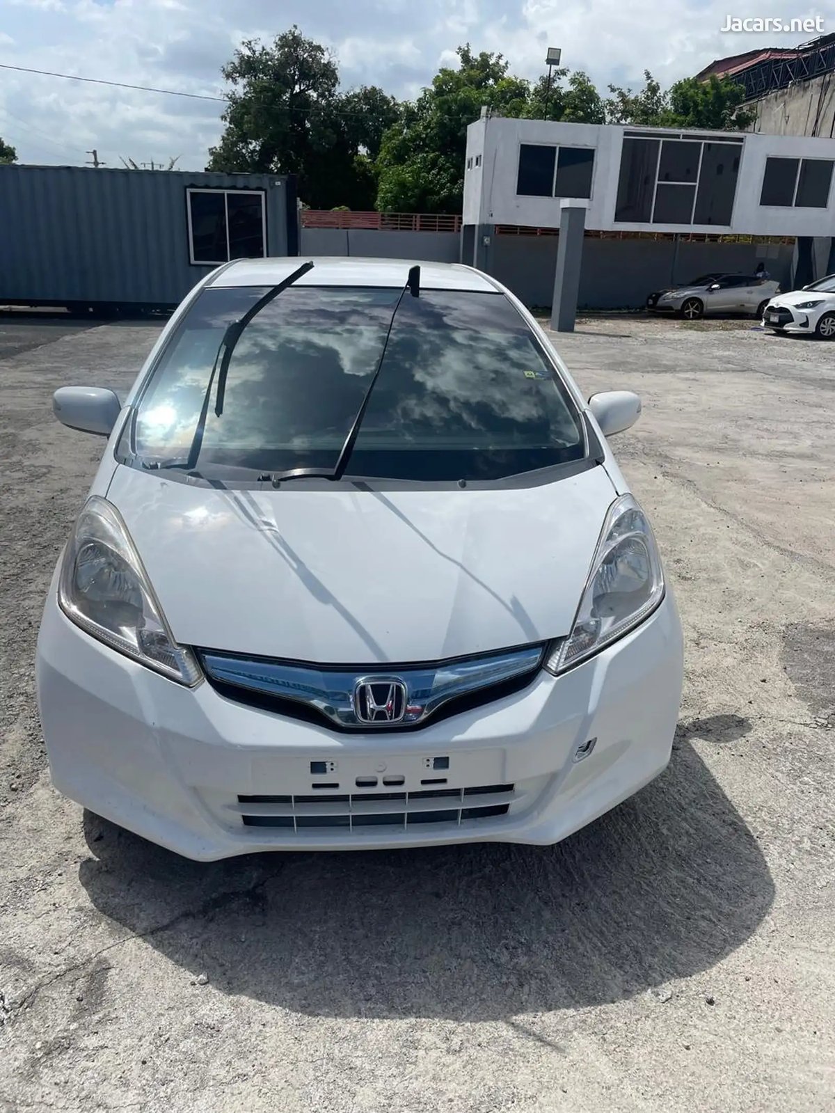 2013 TOYOTA Hiace