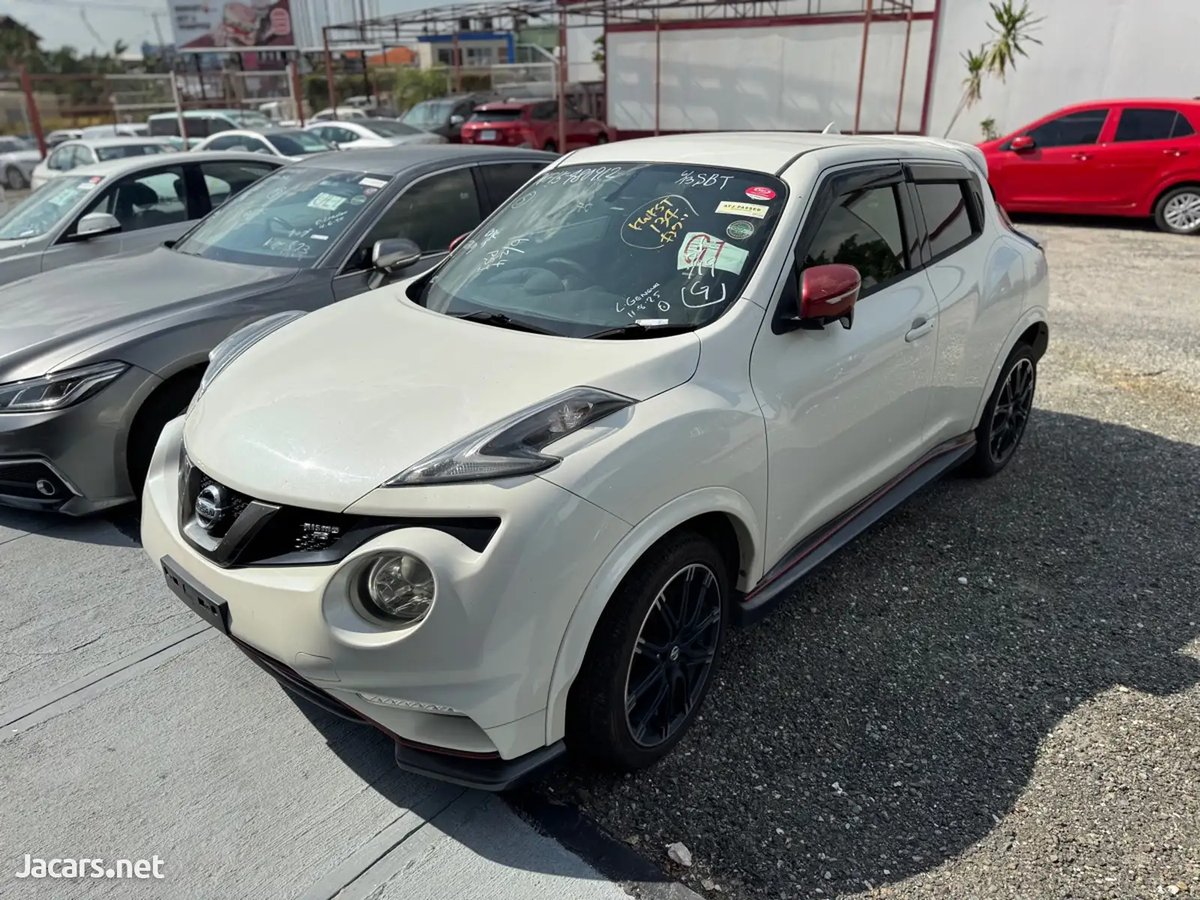 2015 NISSAN Juke