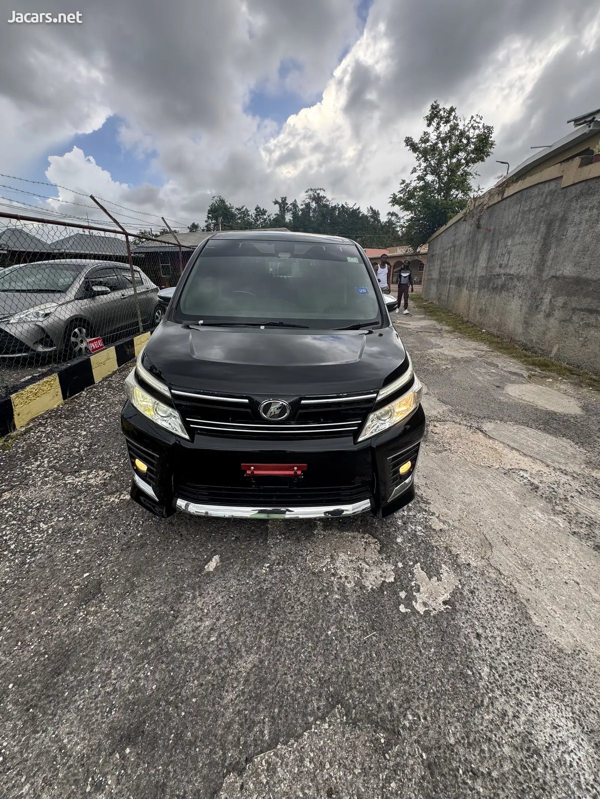 2016 TOYOTA NOAH