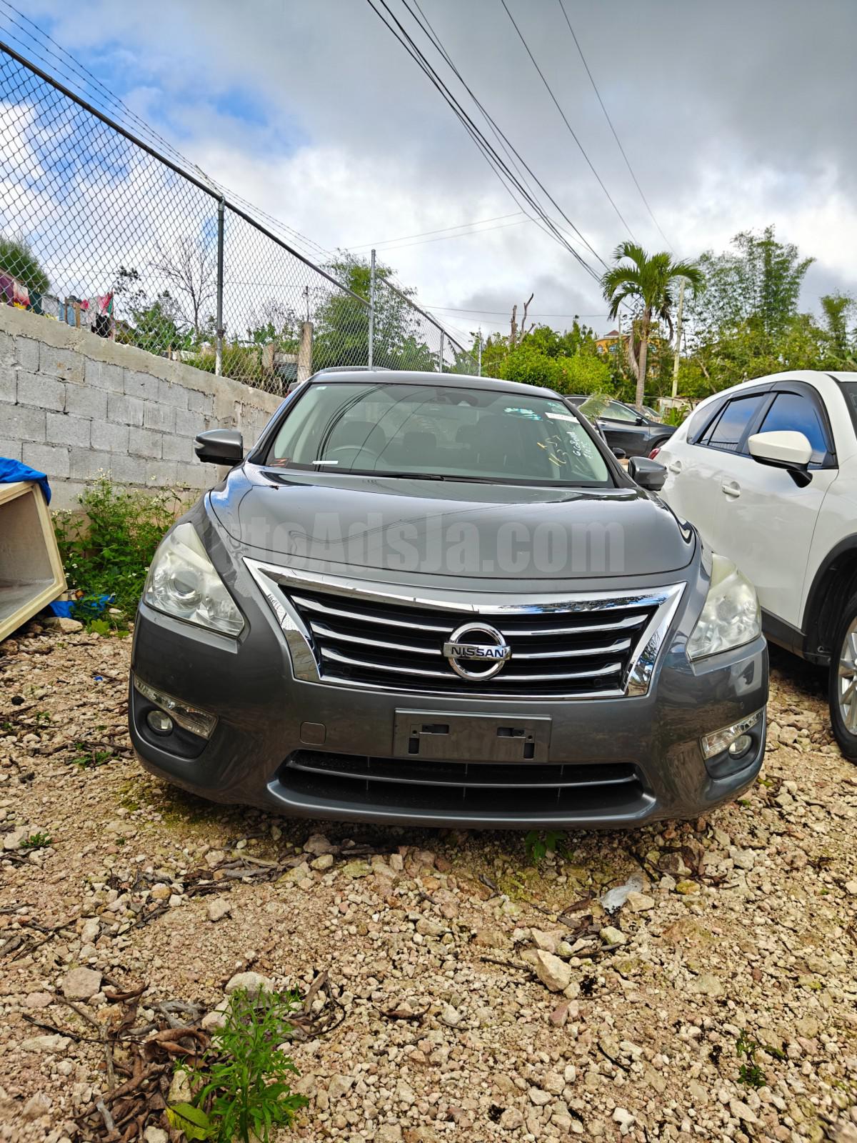 2017 NISSAN TEANA