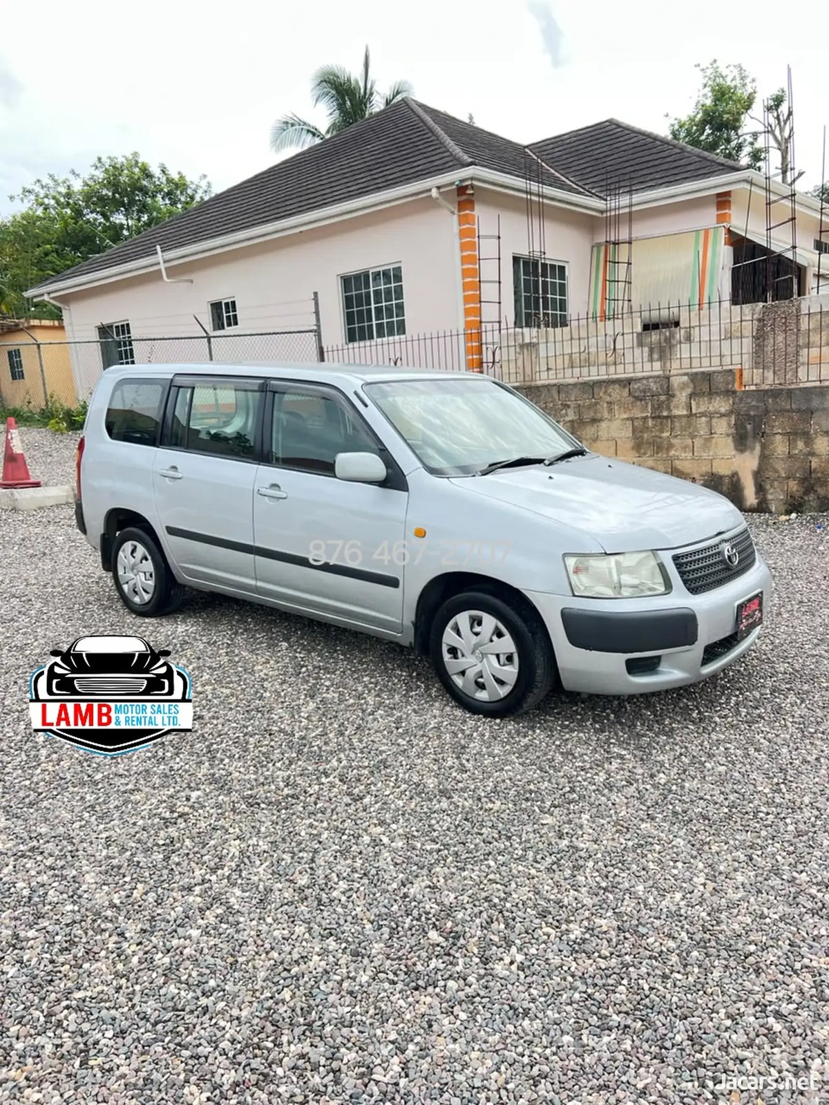 2013 TOYOTA Succeed