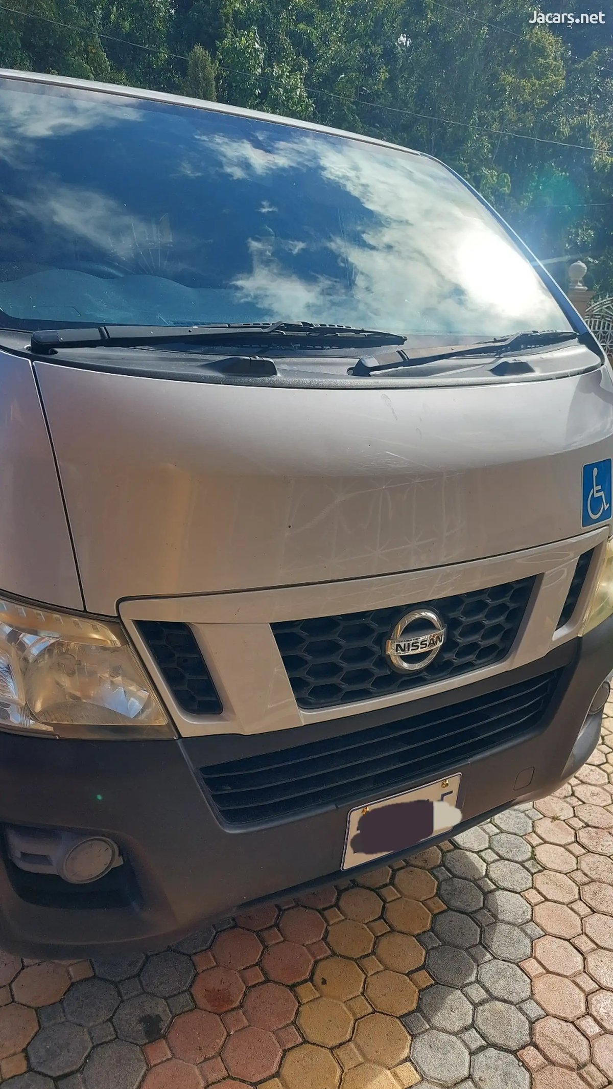 NISSAN Caravan