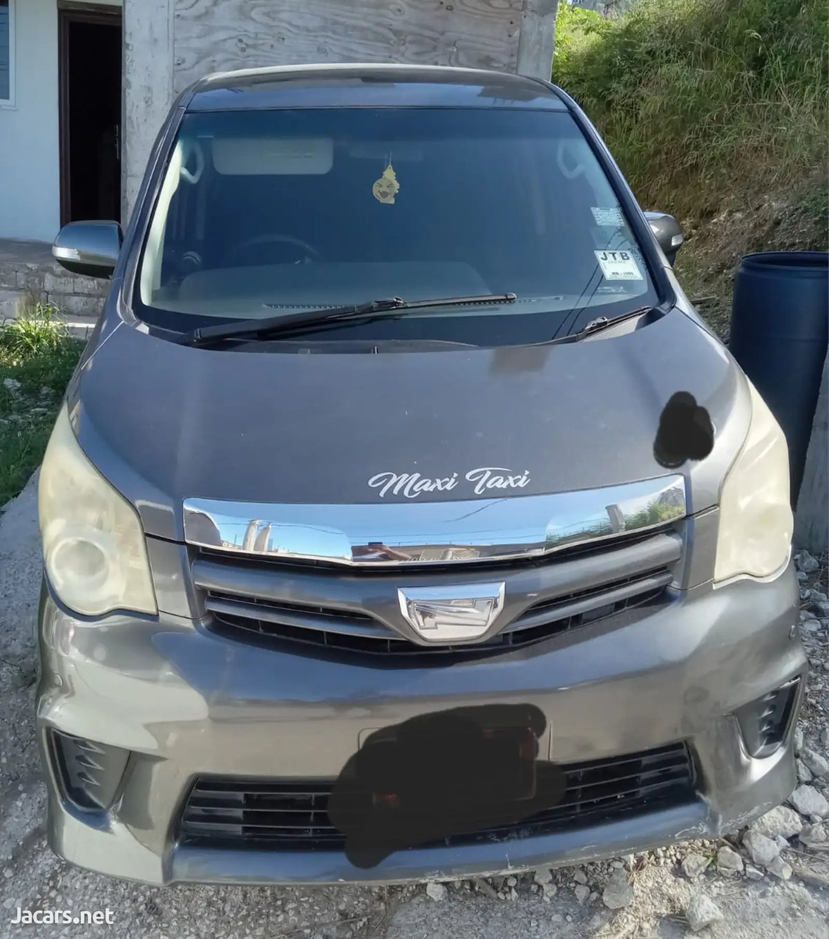 2012 TOYOTA Noah