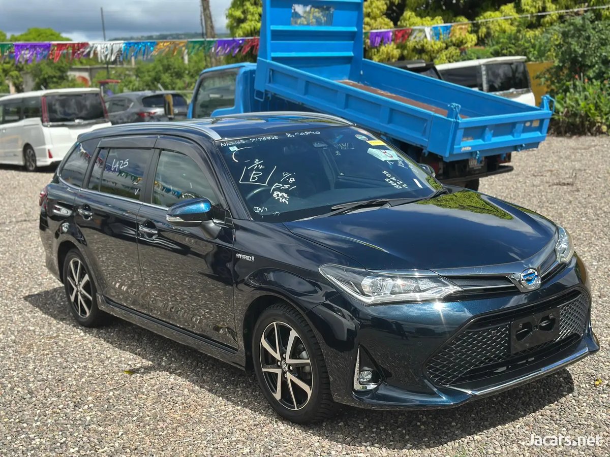 2018 TOYOTA Fielder