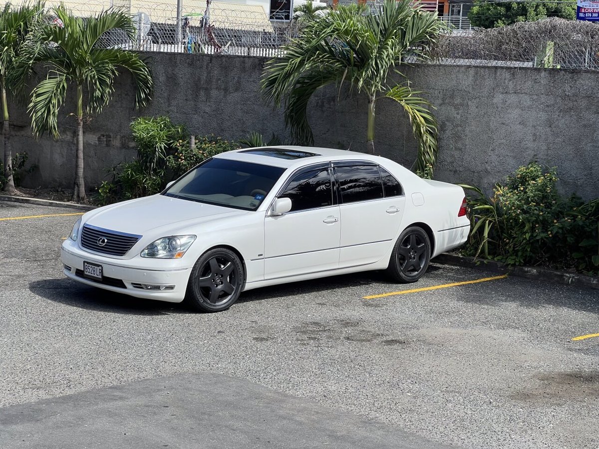 2004 LEXUS LS 430