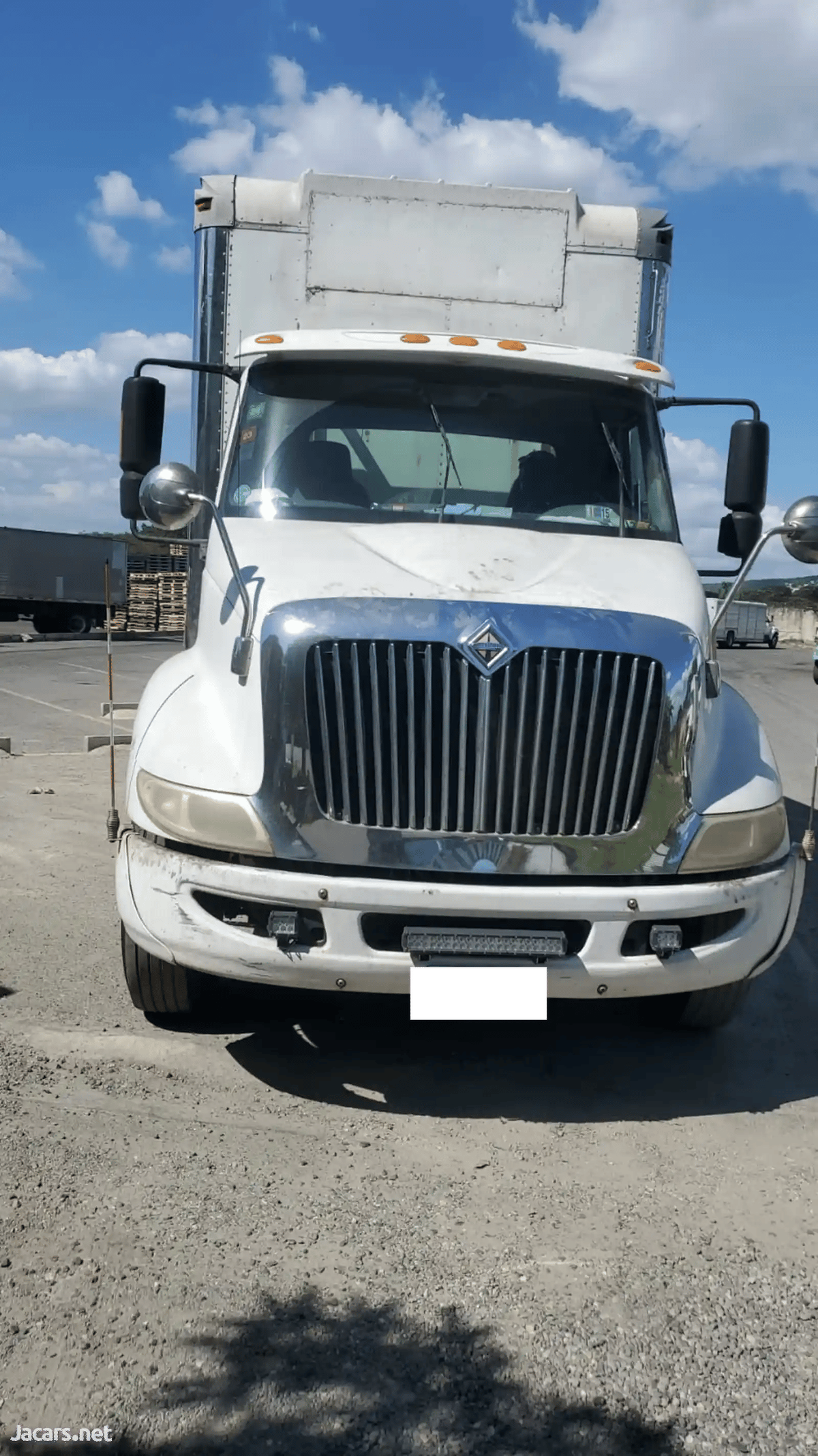 2004 INTERNATIONAL 8600