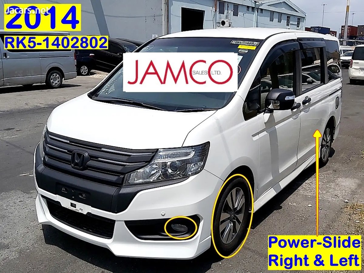 2014 HONDA Stepwgn
