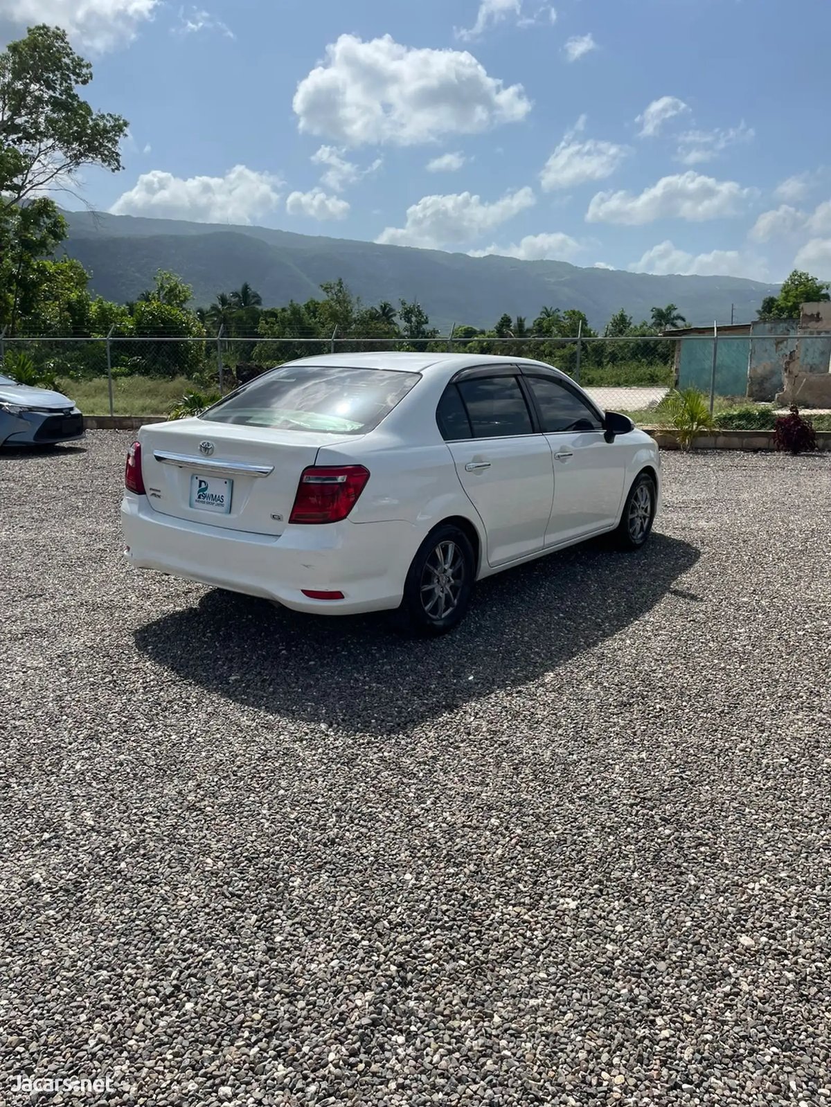 2015 TOYOTA Axio