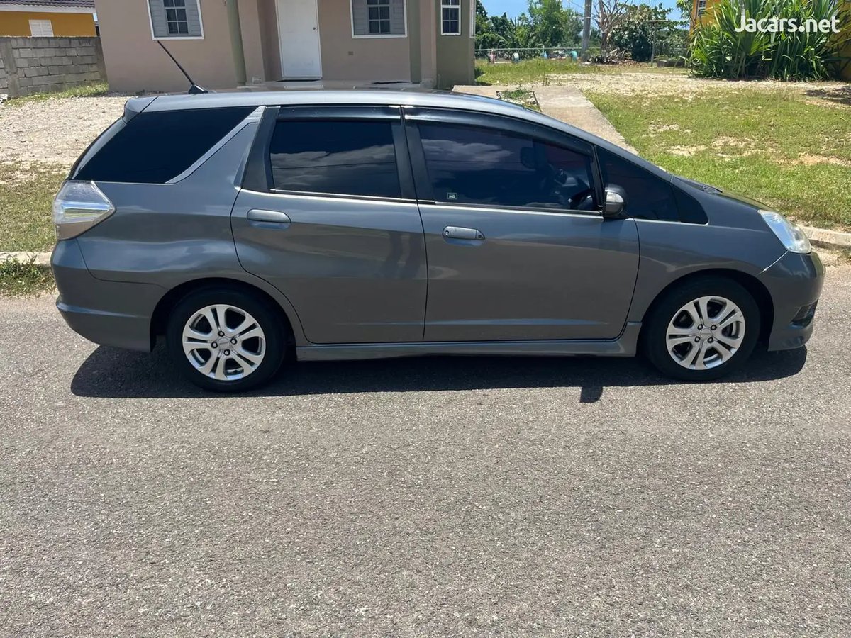 2013 HONDA Fit
