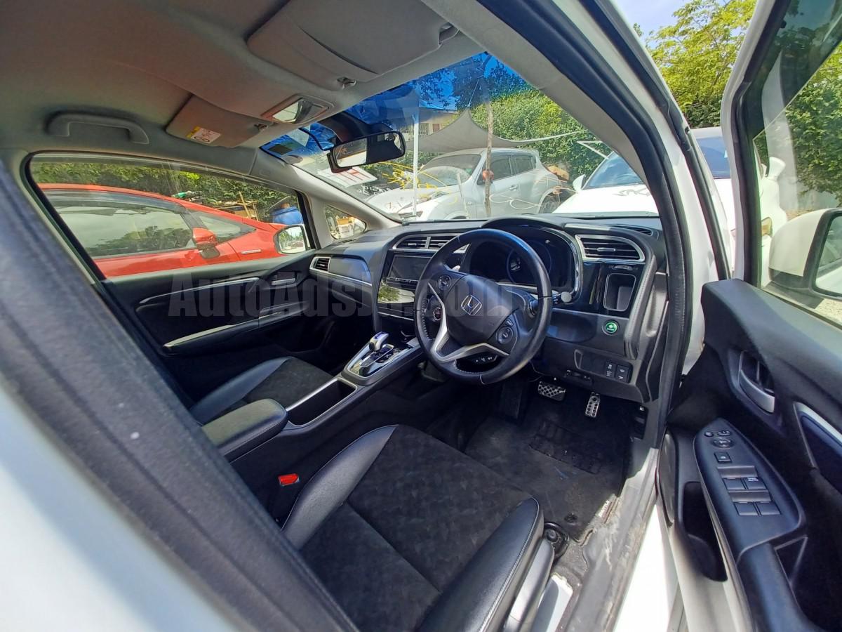 2016 HONDA FIT SHUTTLE
