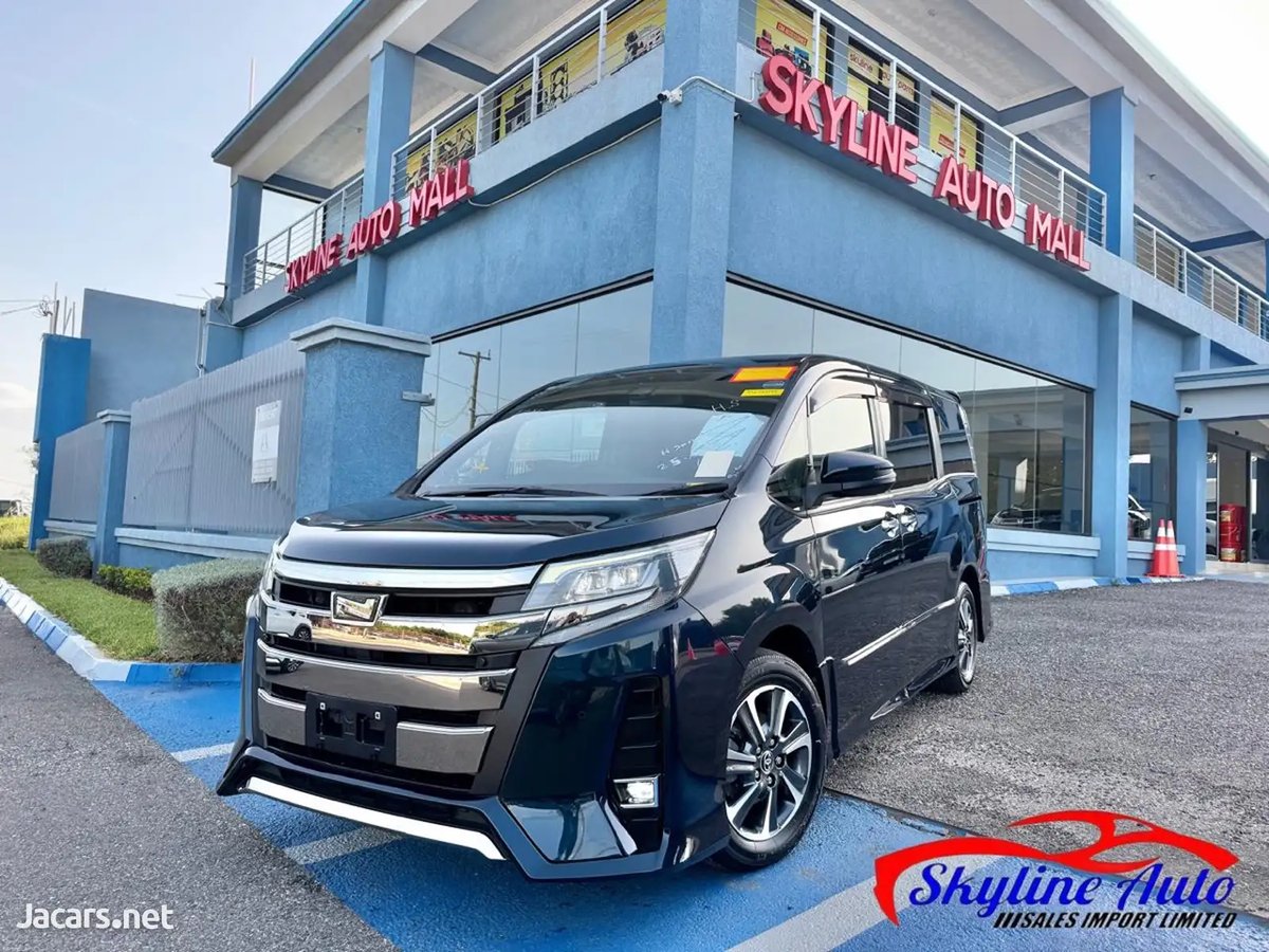 2020 TOYOTA Noah