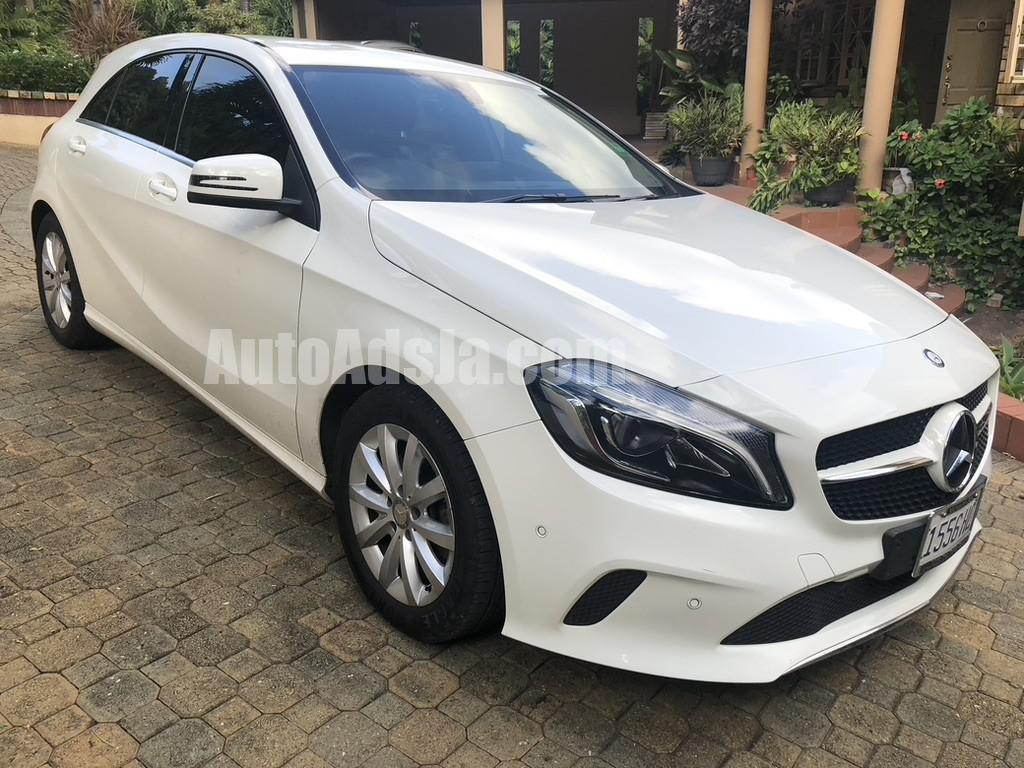 2016 Mercedes-Benz BENZ A180