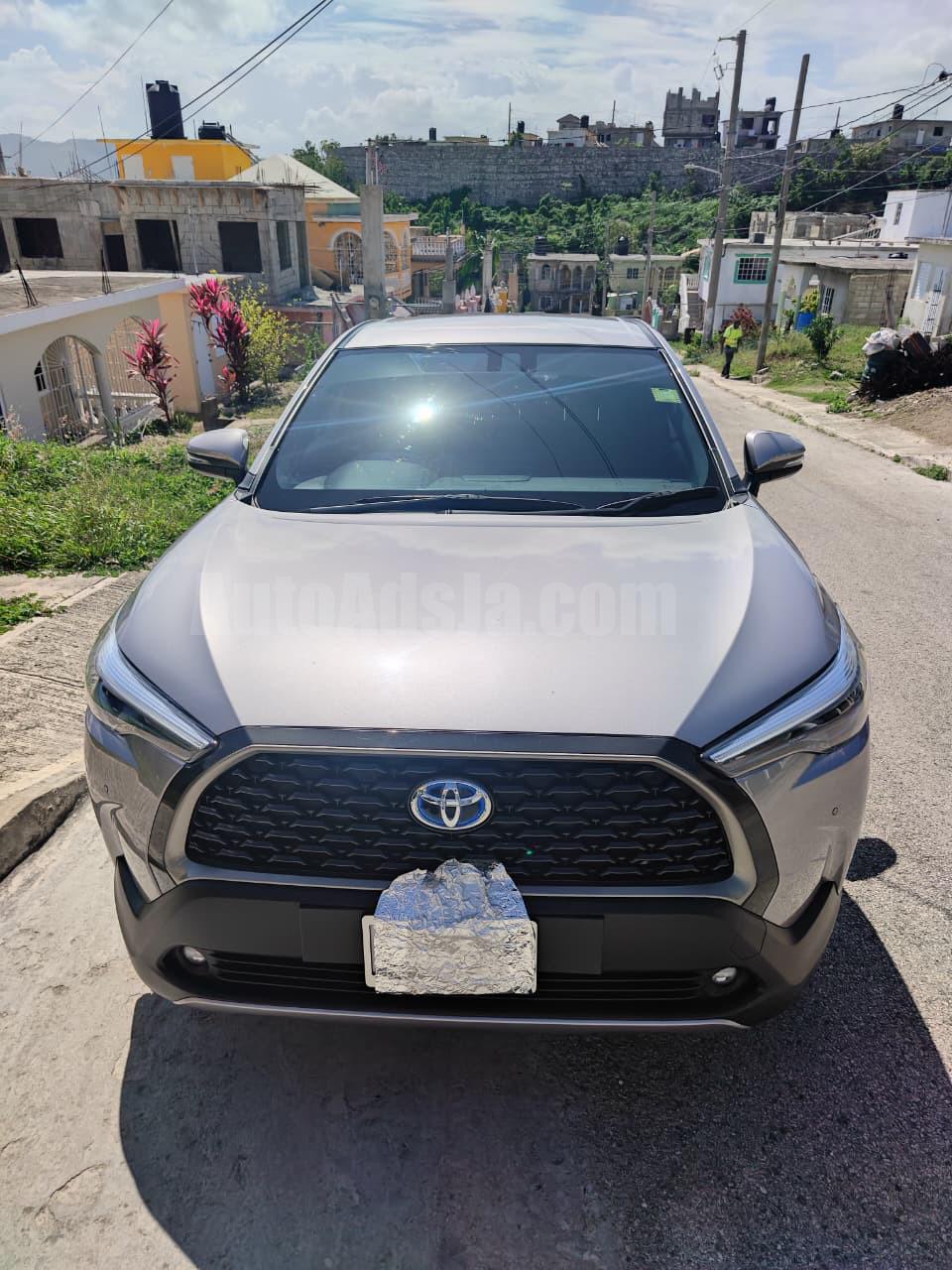 2024 TOYOTA CROSS