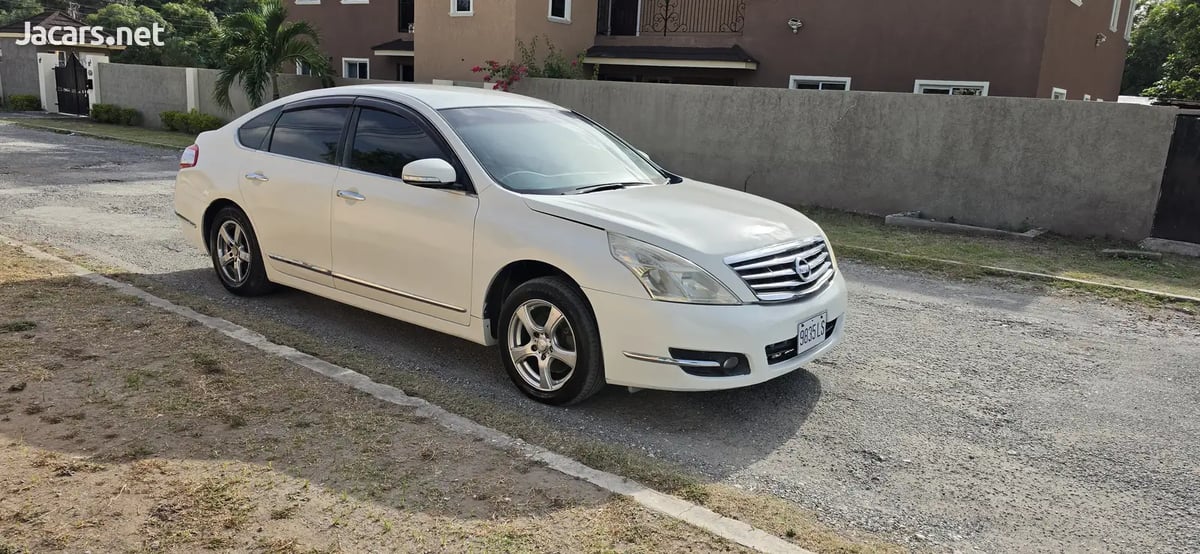 2013 NISSAN Teana