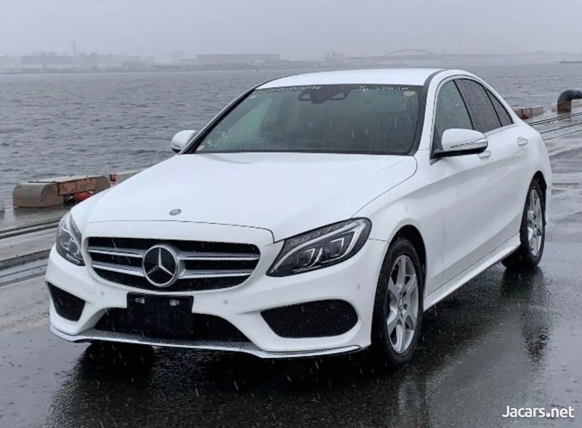 2016 Mercedes-Benz C-Class