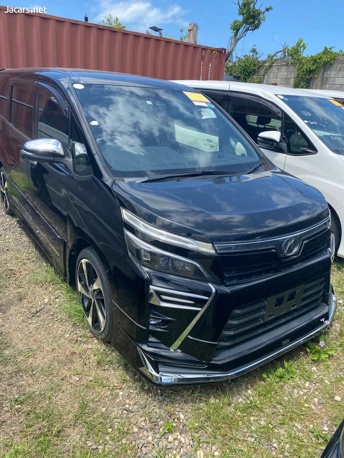 2019 TOYOTA Voxy