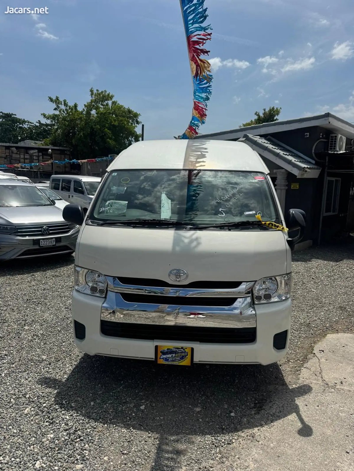 2016 TOYOTA Hiace