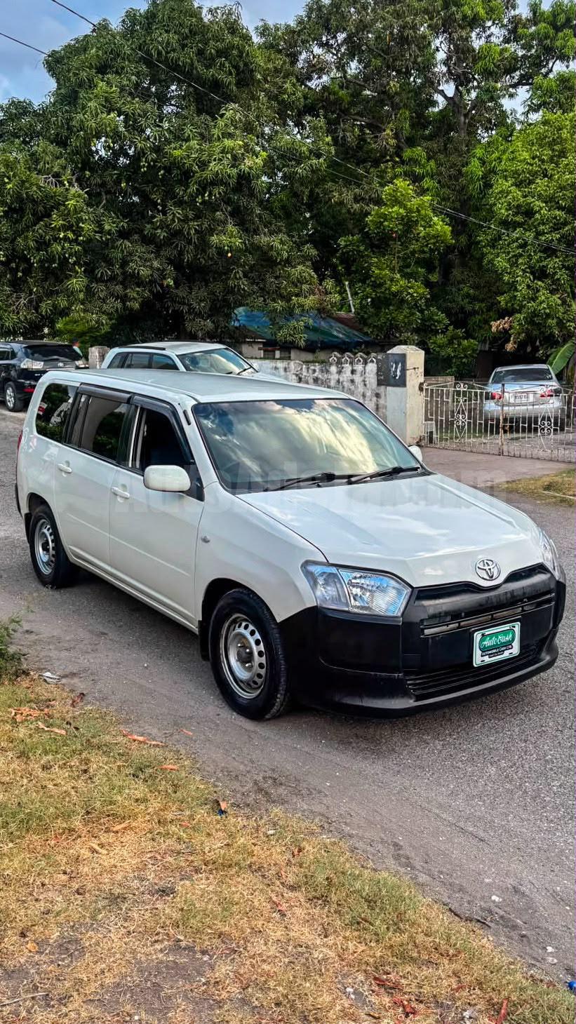 2018 TOYOTA PROBOX