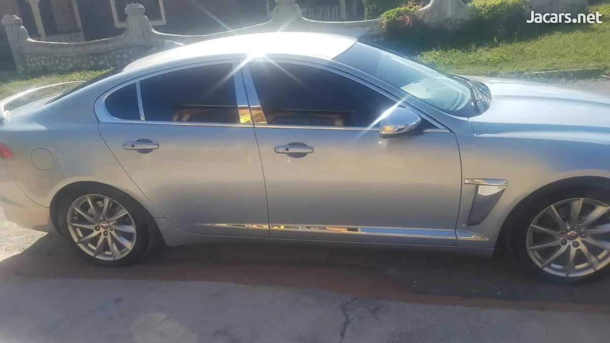2014 JAGUAR XF