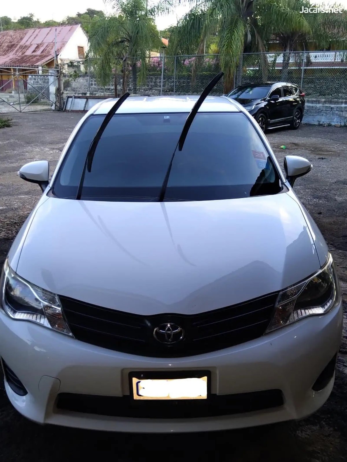2014 TOYOTA Axio