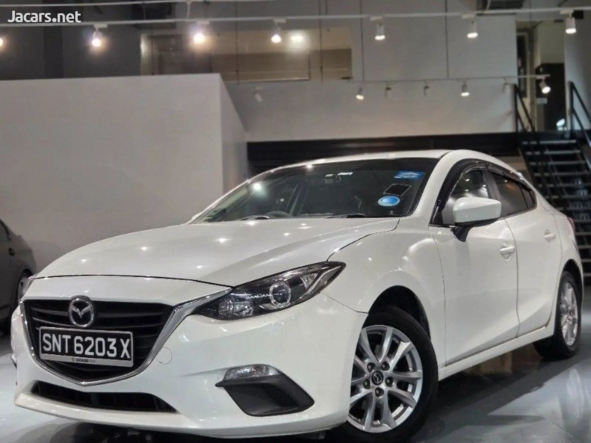 2016 MAZDA Axela
