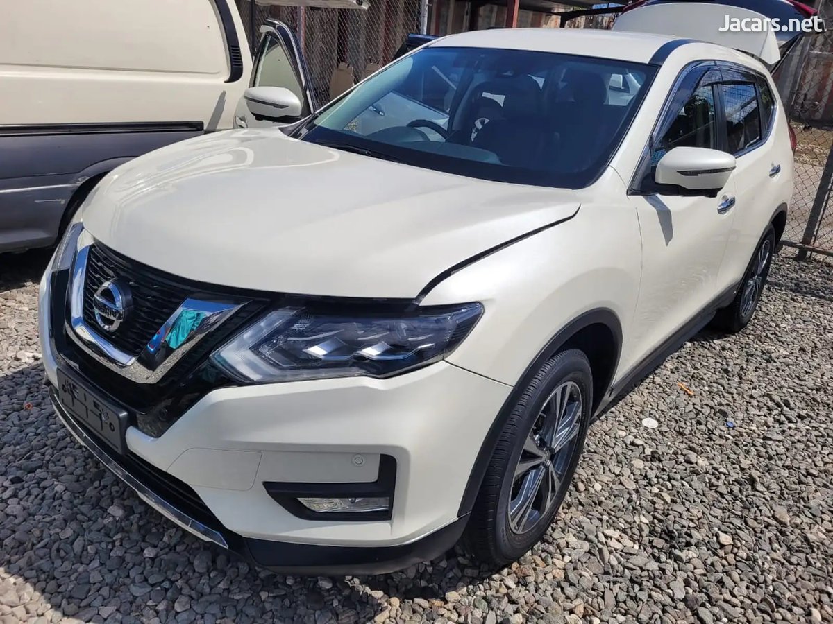 2019 NISSAN X-Trail