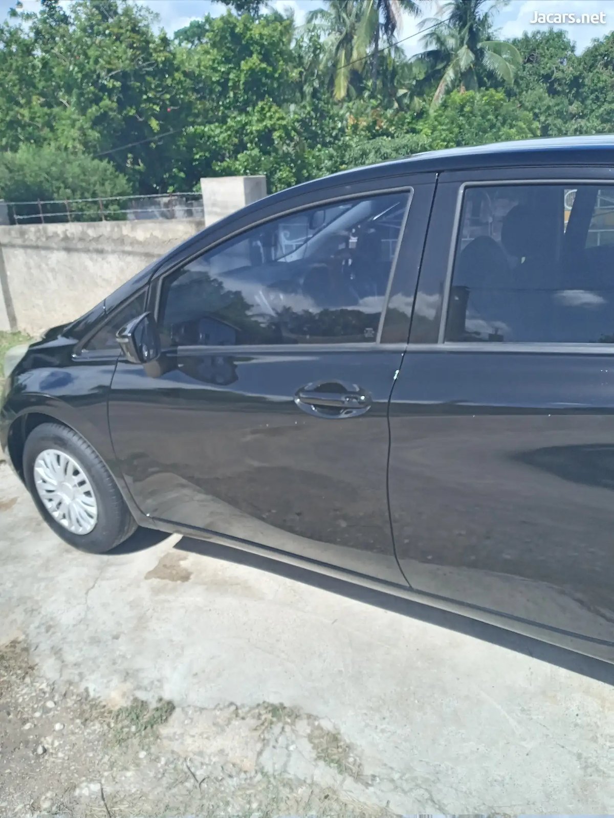 2015 NISSAN Note