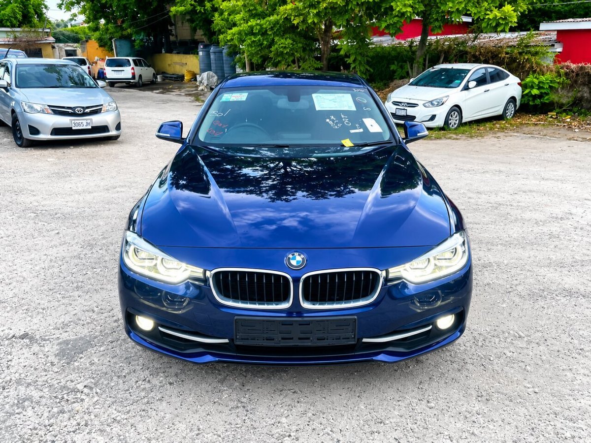 2016 BMW 320i