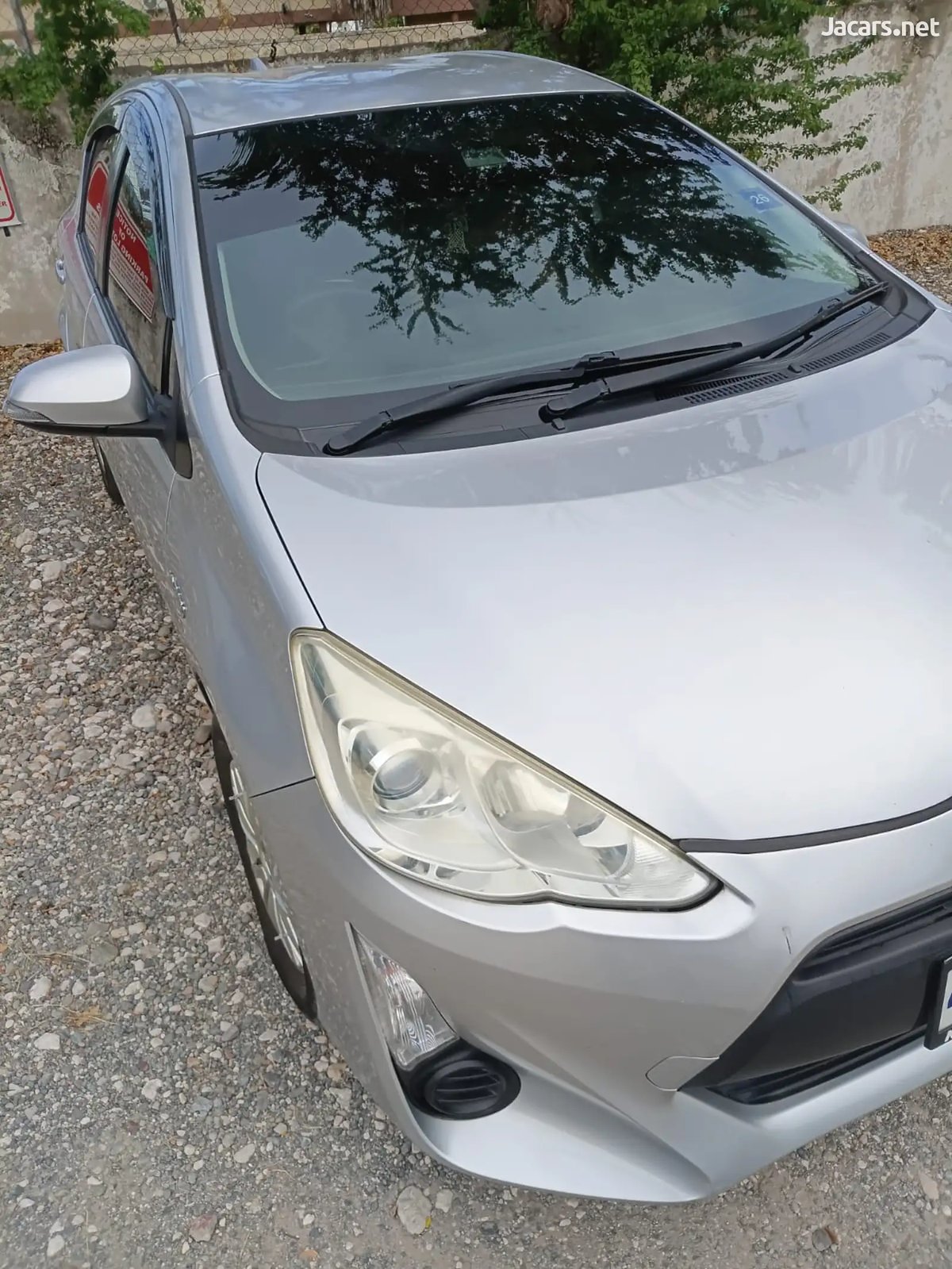 2017 TOYOTA Aqua