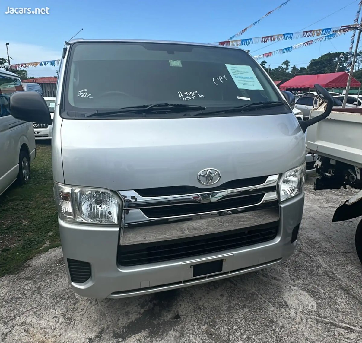 2014 TOYOTA Hiace