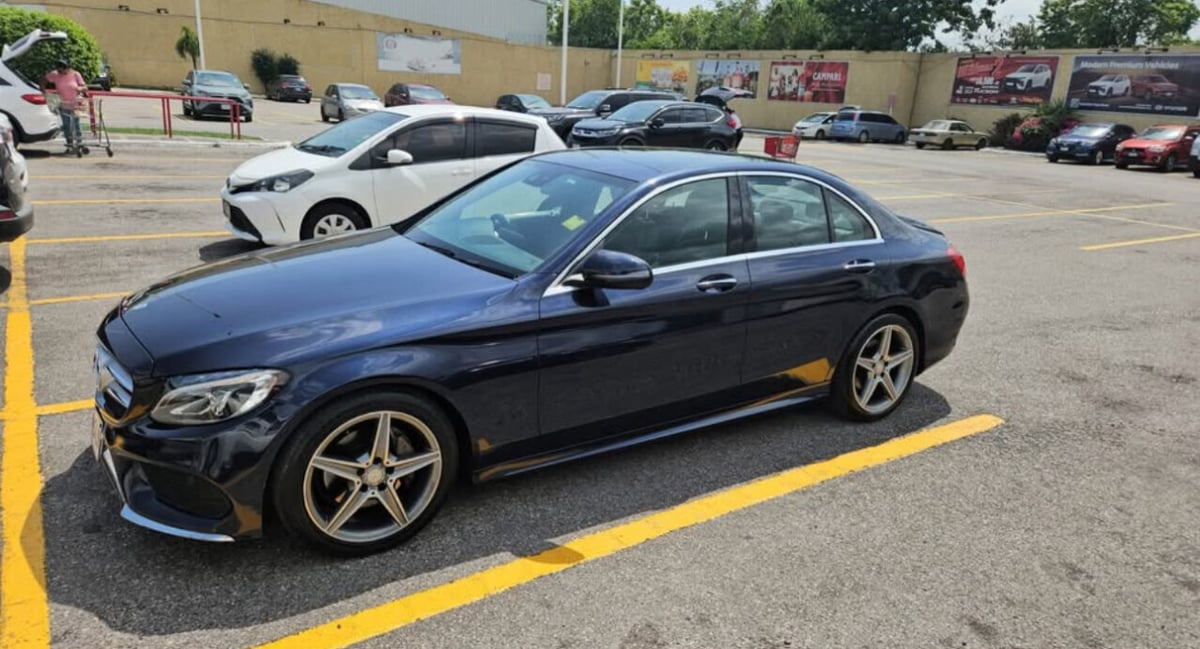 2017 Mercedes-Benz 220D