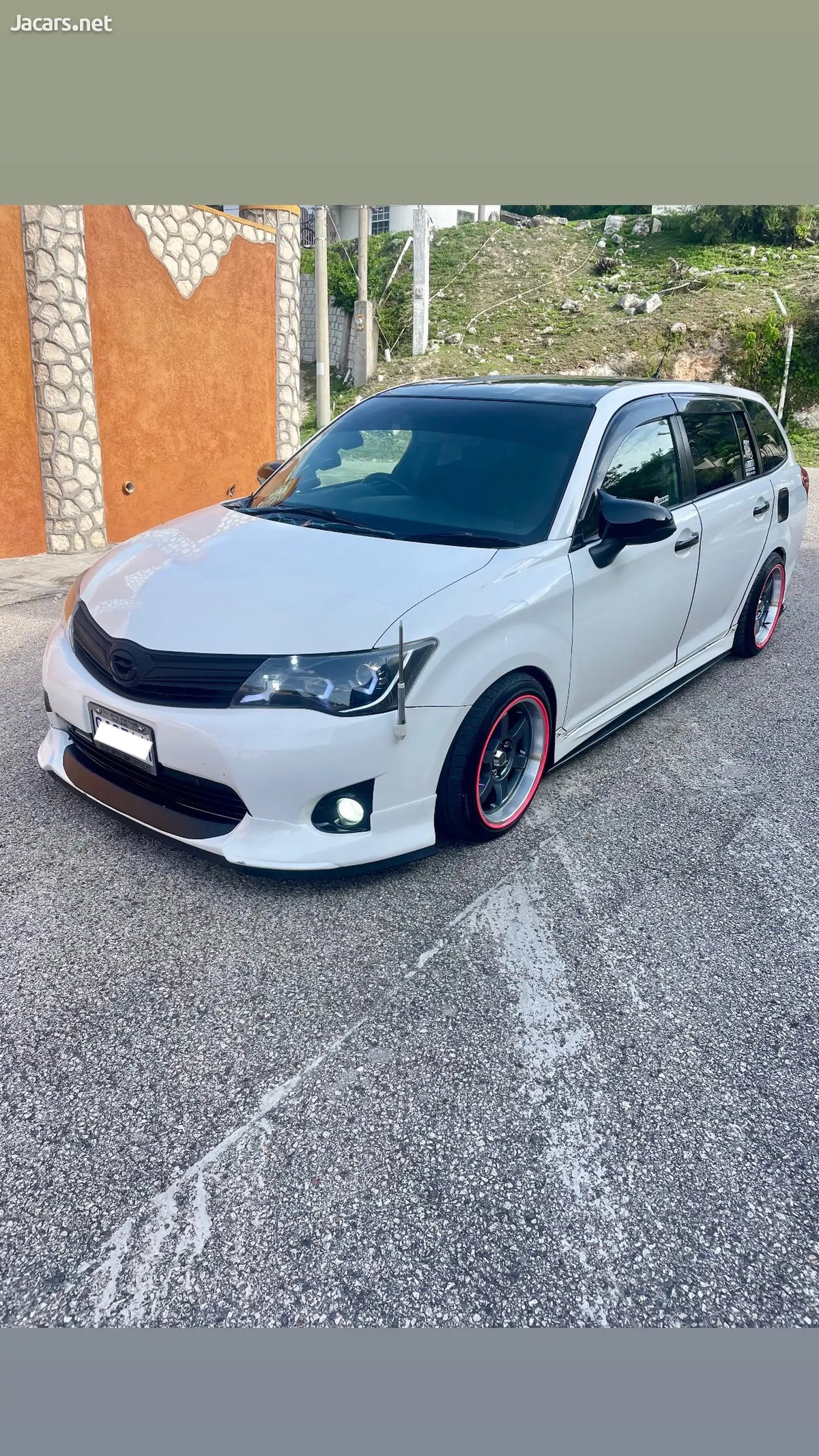 2013 TOYOTA Fielder