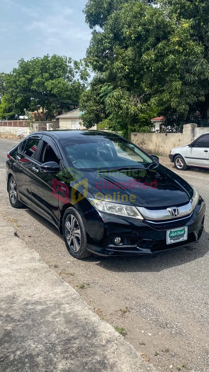 2015 HONDA Grace