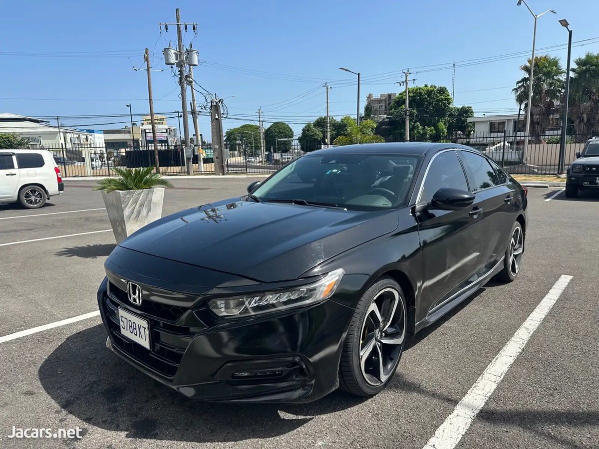 2018 HONDA Accord