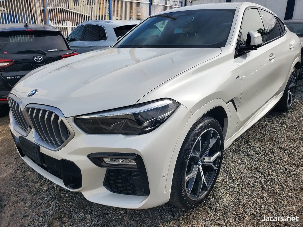 2021 BMW X6