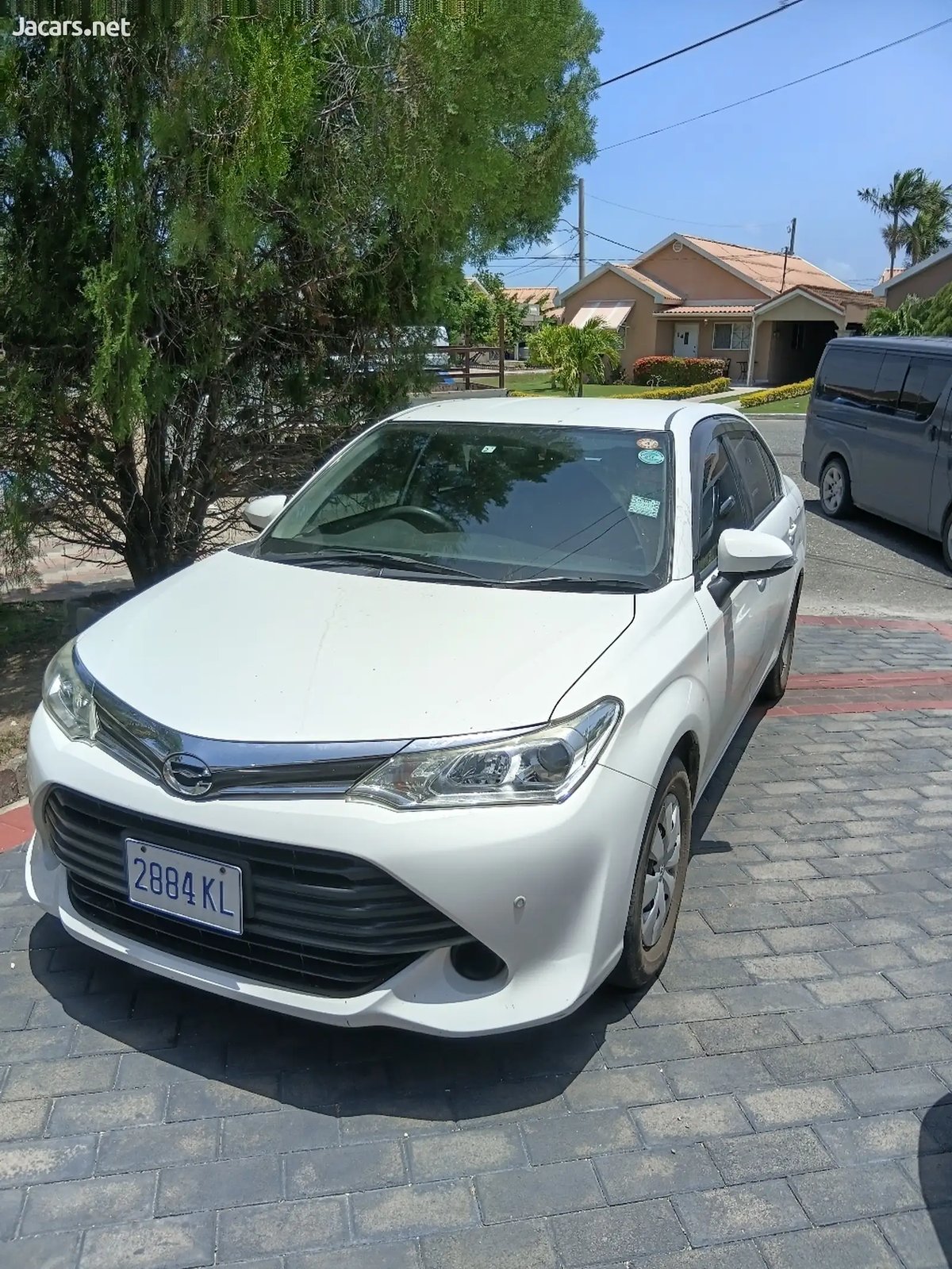 2017 TOYOTA Axio