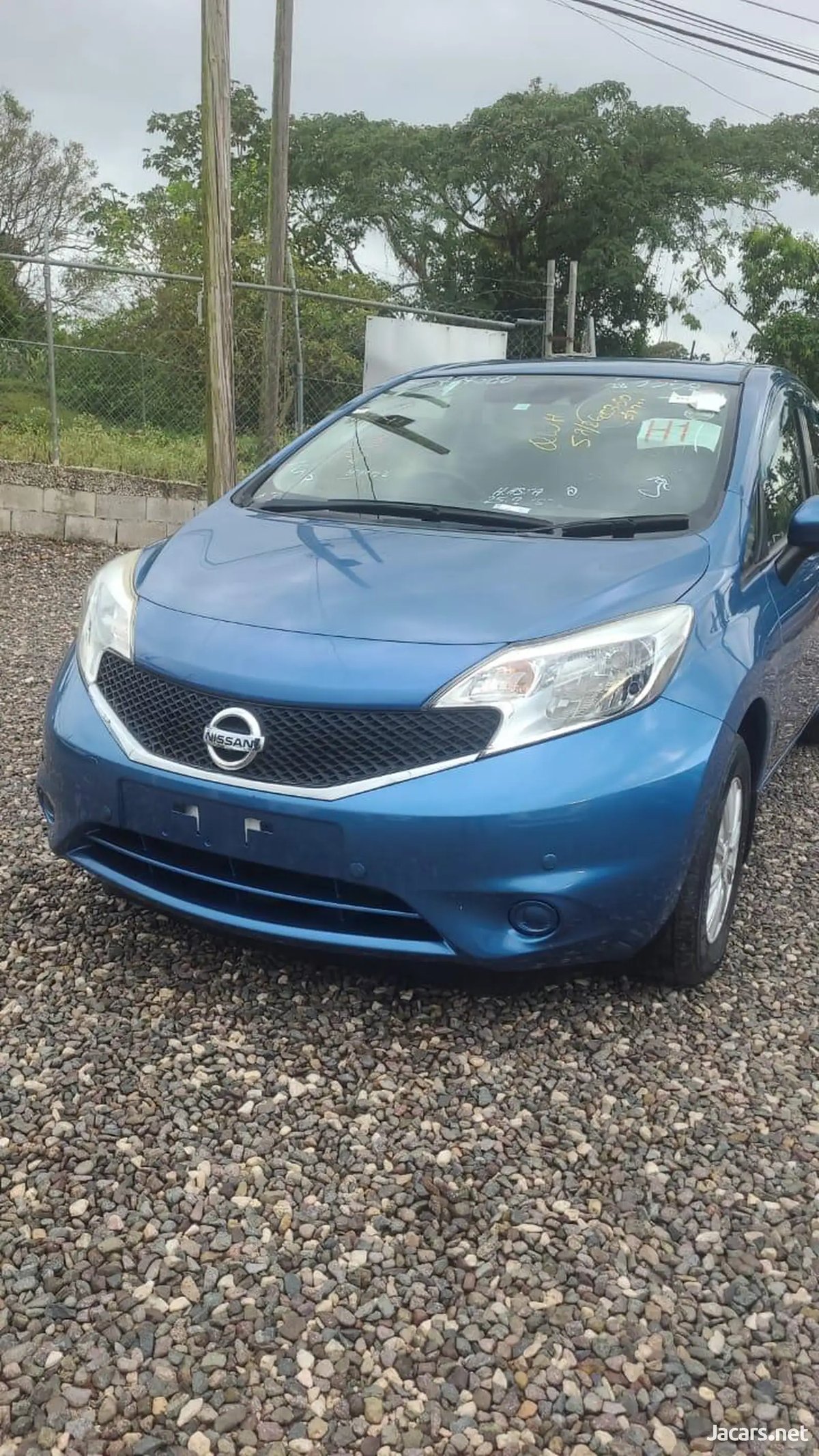 2016 NISSAN Note