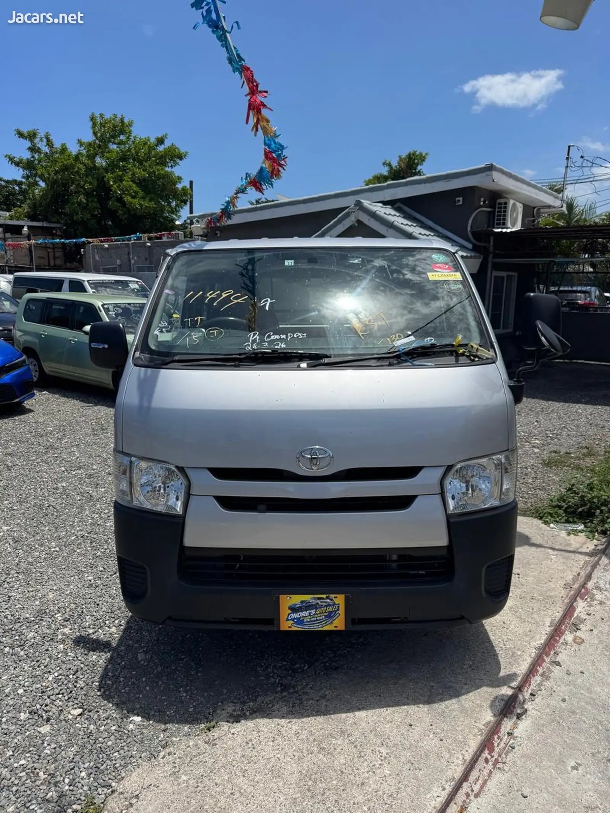 2016 TOYOTA Hiace