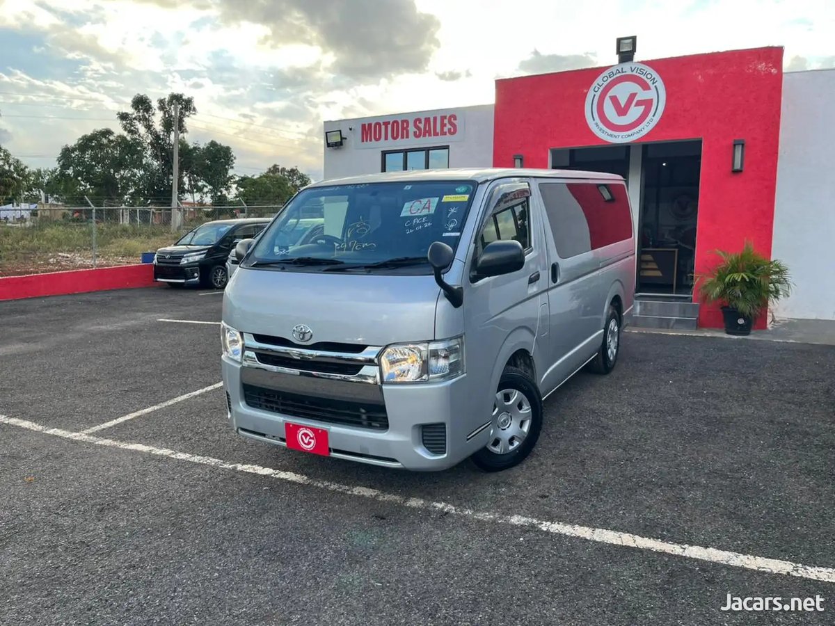 2015 TOYOTA Hiace