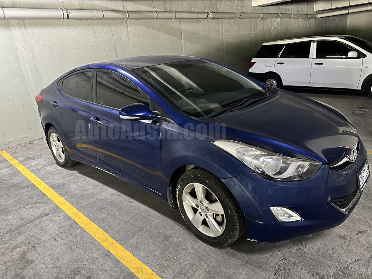 2013 HYUNDAI ELANTRA
