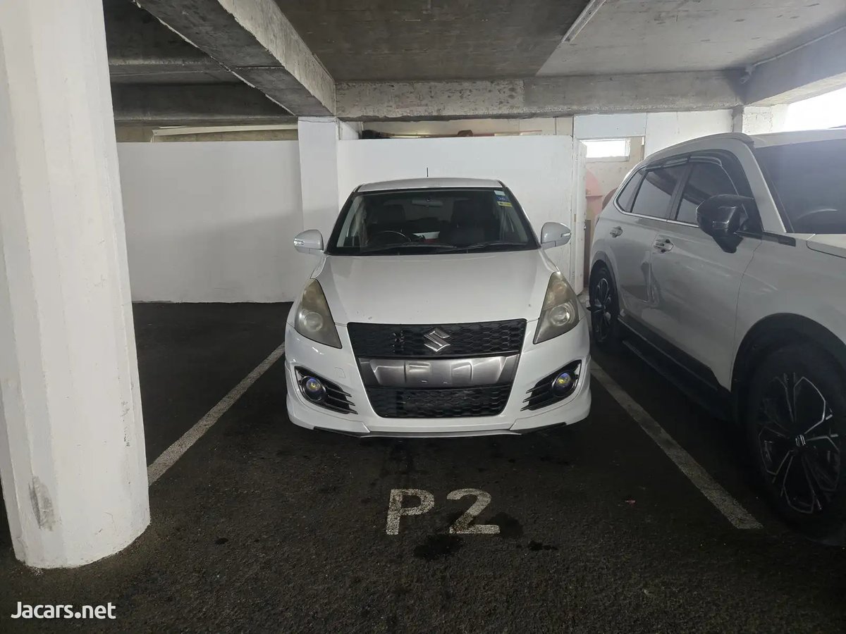 2014 SUZUKI Swift