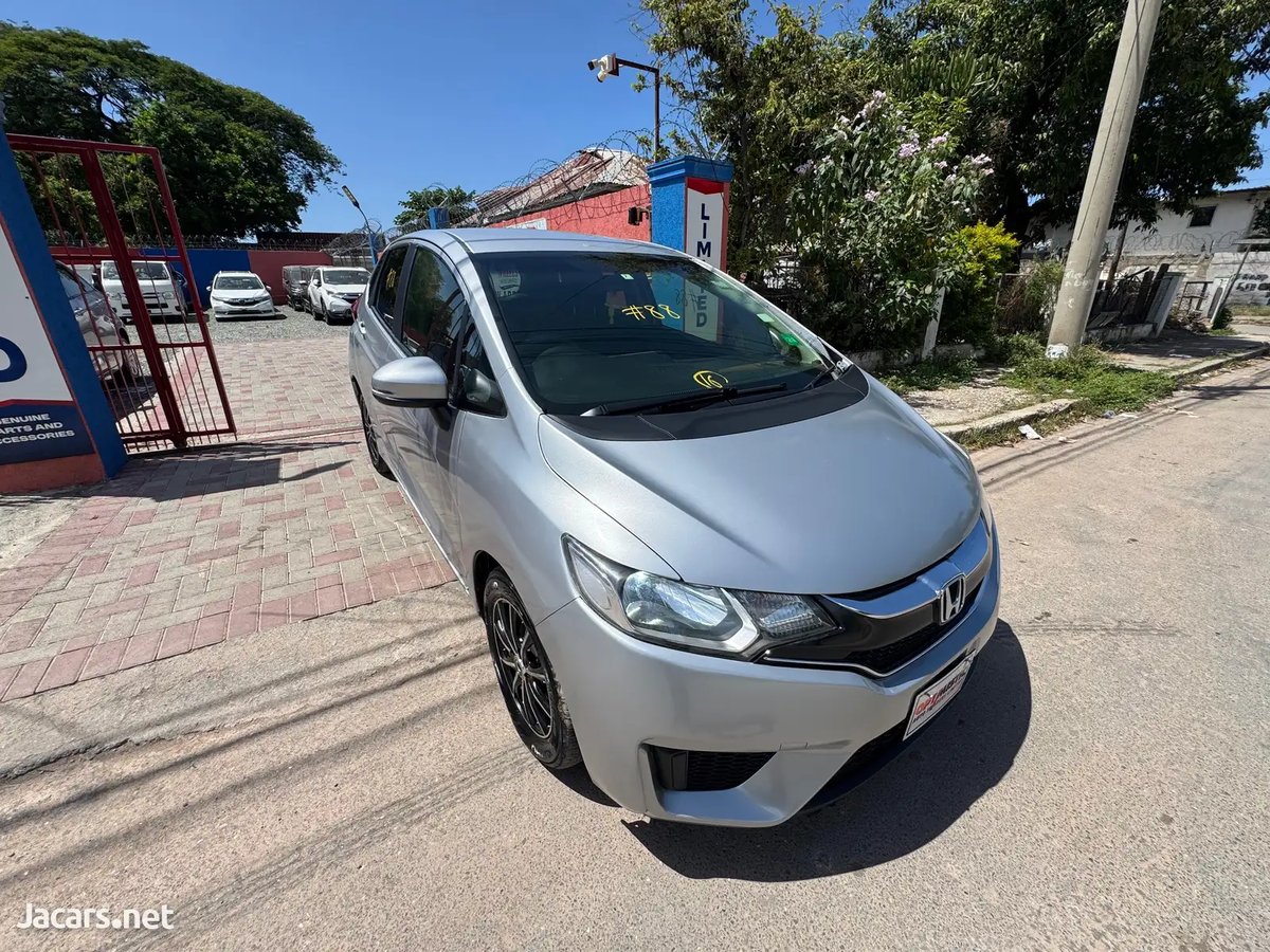 2016 HONDA Fit