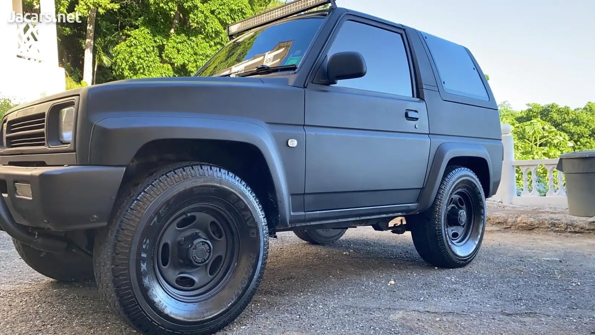 1995 DAIHATSU Feroza