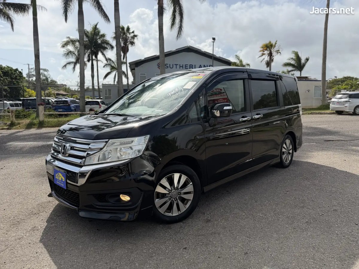 2014 HONDA Stepwgn