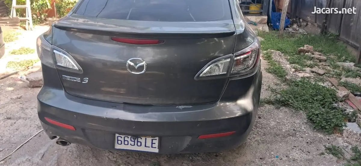 2014 MAZDA 3