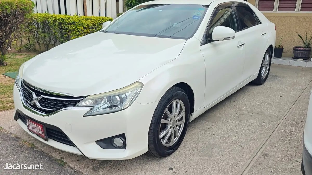 2015 TOYOTA Mark