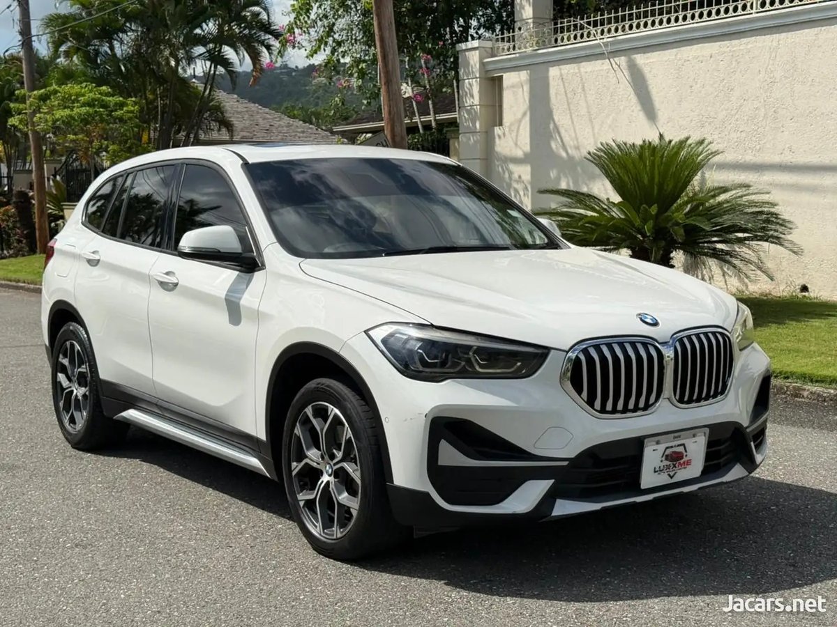 2021 BMW X1